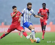 赛前德国杯焦点战，尼斯防线松动，引发热议，阵容厚度经受考验