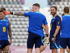 今夜体能课后；多特蒙德主帅复盘备战法甲；信心回归；医务组通报恢复